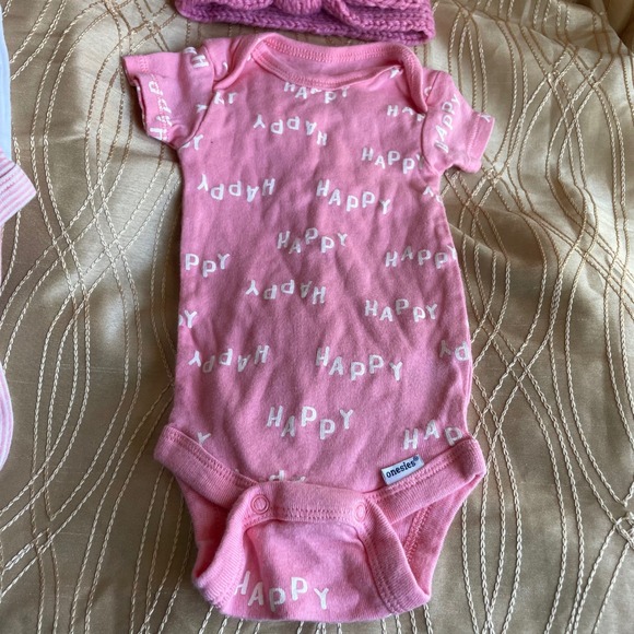 Gerber One piece Bodysuit 6 pc Bundle Short long‎ Sleeve Baby Girl knit headband - Picture 2 of 9